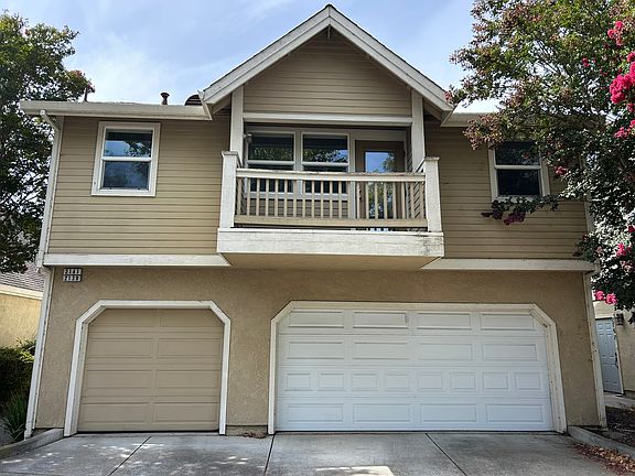 2nd image of 2141 Naomi Pl