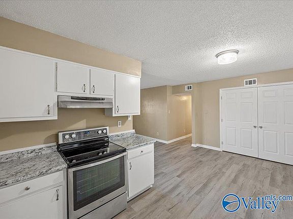 4th image of 3504 Penny St SW