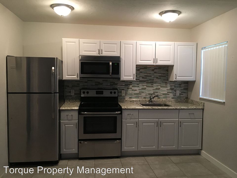 1st image of 1910 SW 8th St #2