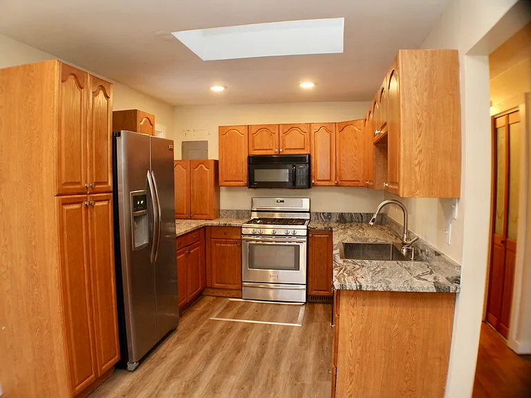 2099 Van Courtland Dr — Photo 3