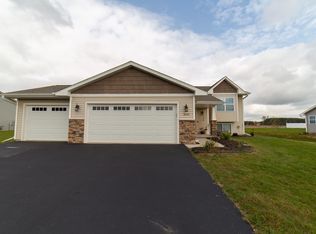 2636 Annamarie Dr, Kronenwetter, WI 54455