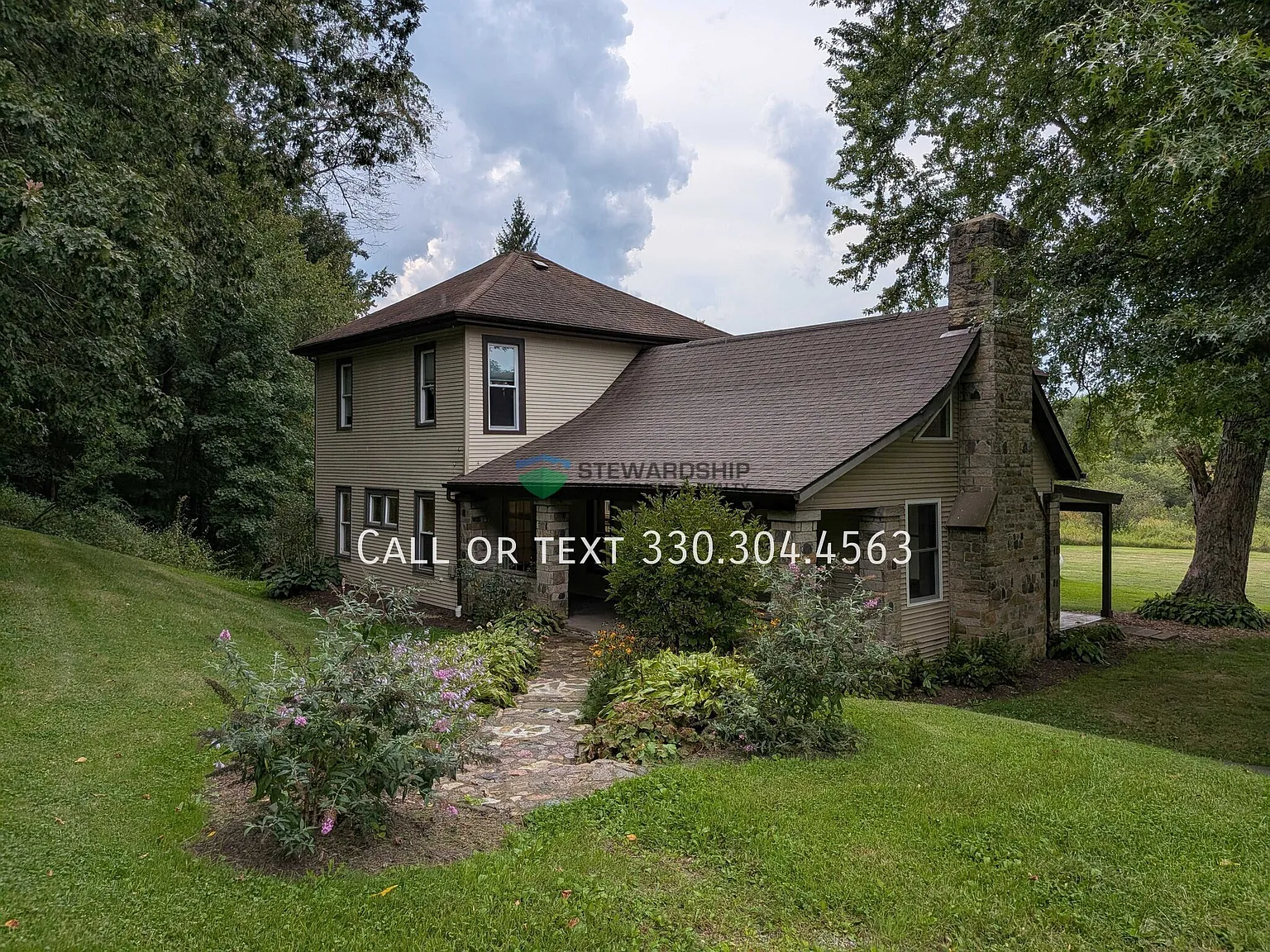 Three-Bedroom, One-And-A-Half-Bathroom Home In Killbuck Available Now! — Photo 2