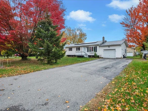 68 Arrowhead Avenue, Milton, VT 05468