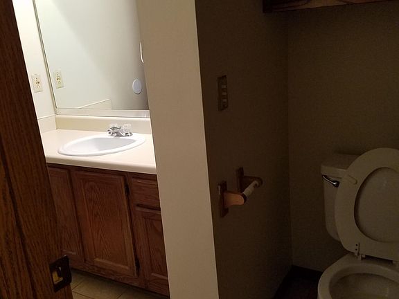 4th image of 2423 E 87th St APT 273