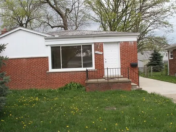 20225 Sunnyside St, Saint Clair Shores, MI 48080