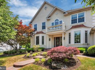 5 Reserve Ct, Mount Laurel, NJ 08054