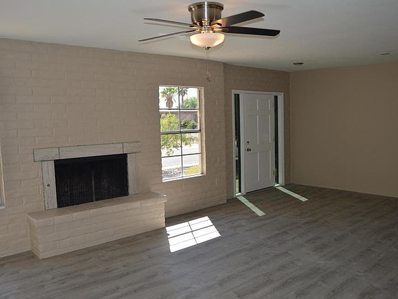 5th image of 9049 E Holmes St