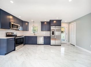 118.5 Market St #1, Amesbury, MA 01913