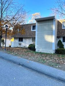 83 Chestnut St APT H, Bethel, CT, 06801