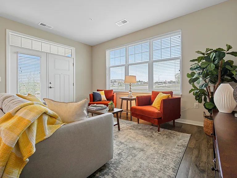Seasons at Plainfield Living Room