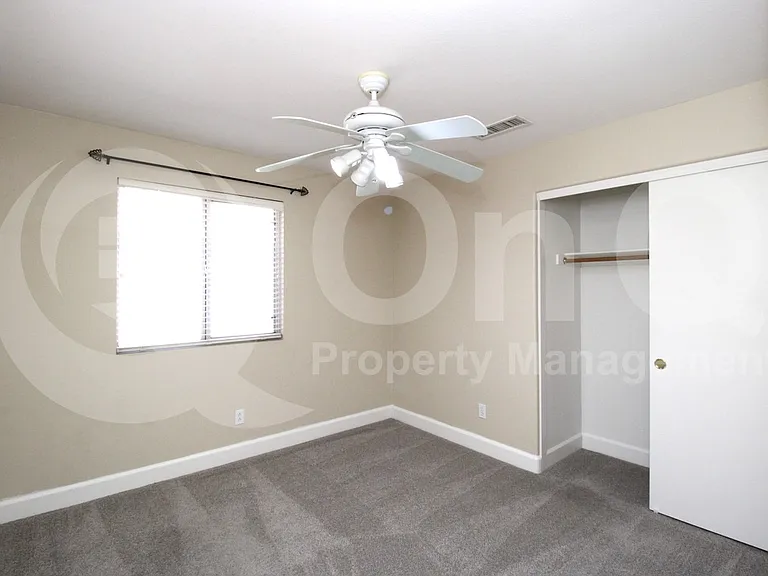 208 W Jasper Dr — Photo 16