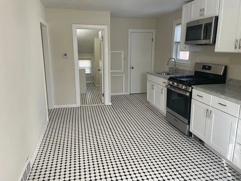 8 Bells Ct — Photo 4