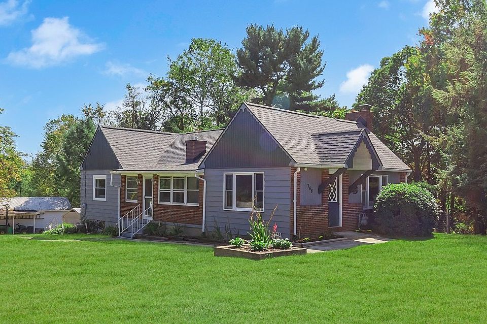 1st image of 248 Hickory Dr