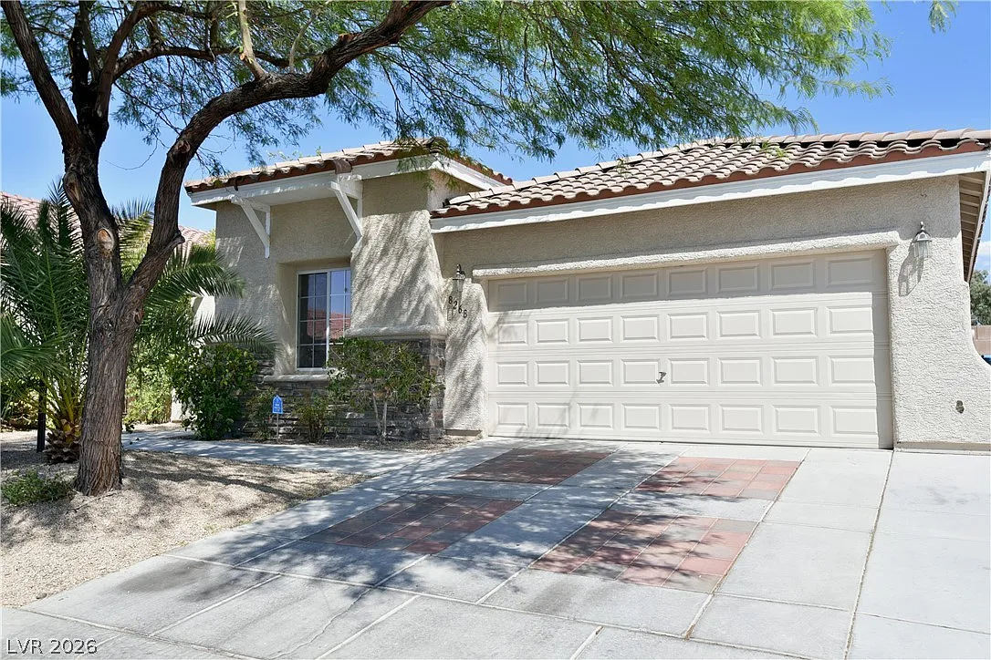 Building Photo - 8268 Orange Vale Ave