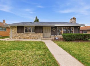 9837 West Sarasota PLACE, Milwaukee, WI 53222