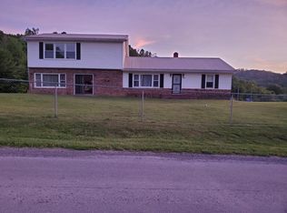 3253 Kents Ridge Rd, Swords Creek, VA 24649