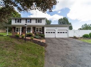 4190 Old Homestead Rd, Syracuse, NY 13215