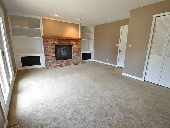 2nd image of 4412 Eastbrook Dr