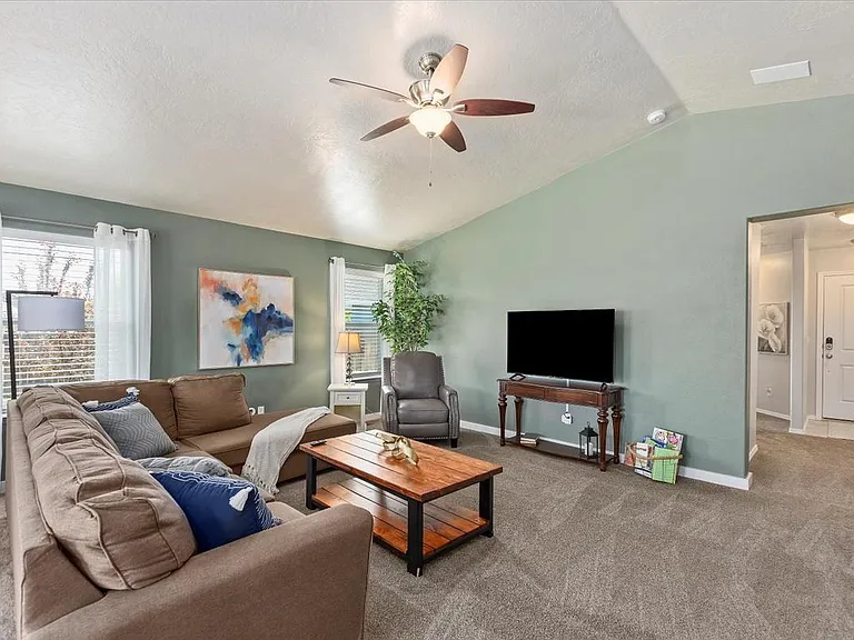 13606 Cocoa Beach St — Photo 6
