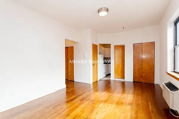 Rented by Mirador Real Estate | media 3