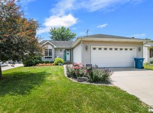 120 W Hawkeye Way, Springfield, IL 62707