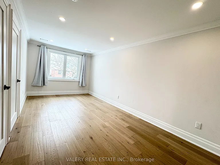 30 Morgan Ave #1 — Photo 32