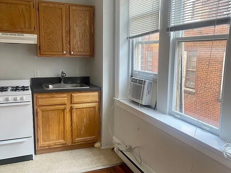 4205 Chester — Photo 15