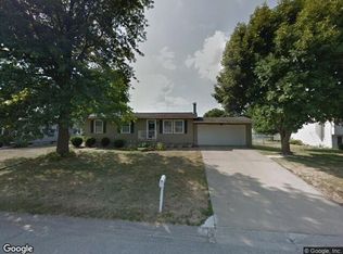 1570 Meadow Lark Dr, Galesburg, IL 61401