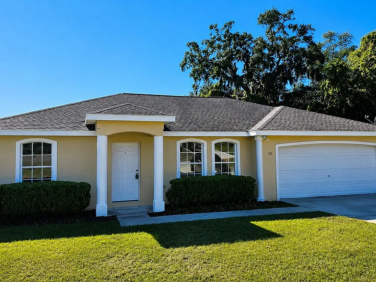 16 Oak Cir — Photo 1