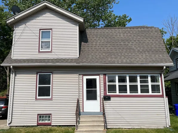 4024 11th AVENUE, Kenosha, WI 53140
