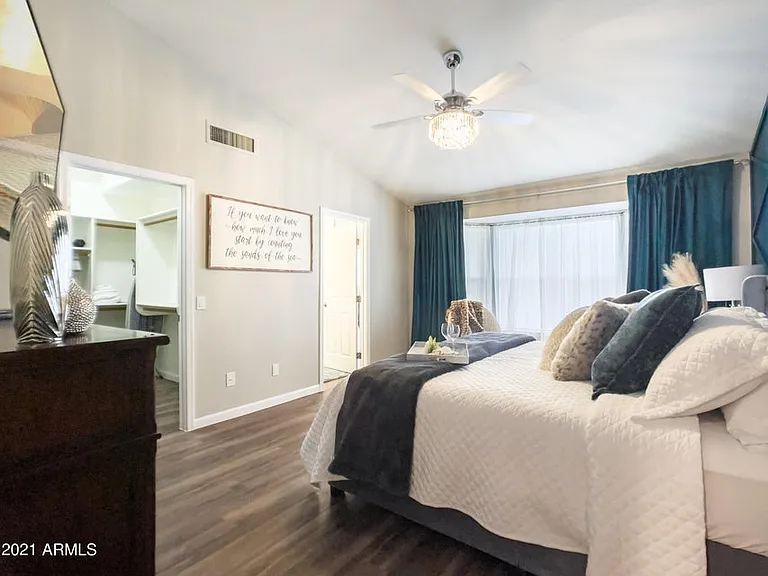 1218 E Seahorse Ln — Photo 17