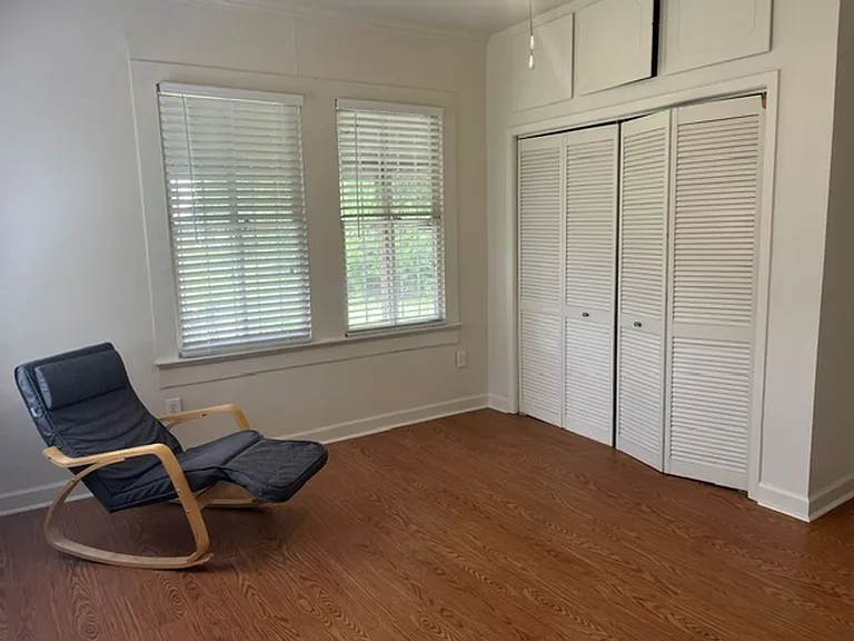 11917 N Harrells Ferry Rd — Photo 10