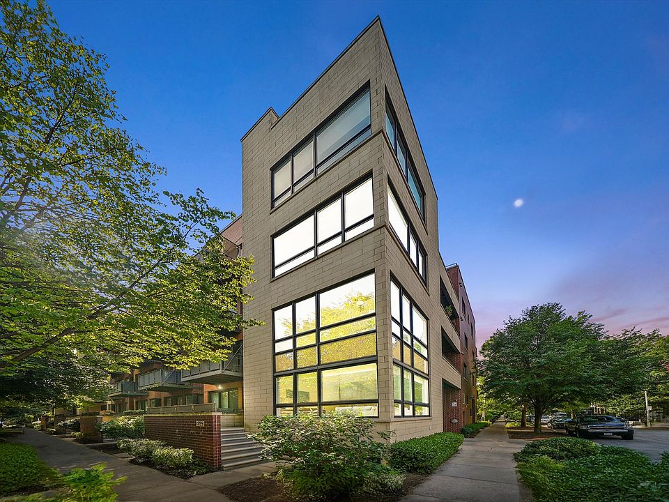 1st image of 2259 W Wabansia Ave APT 210