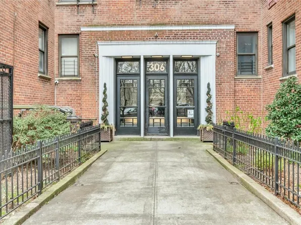 306 E Mosholu Parkway S #5E, Bronx, NY 10458