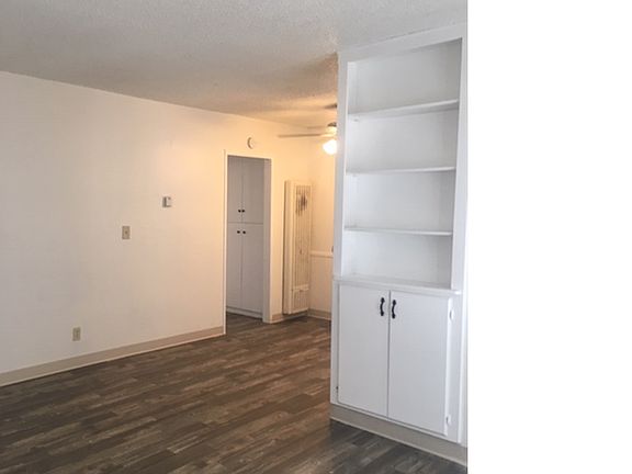 2nd image of 4147 42nd St APT 8