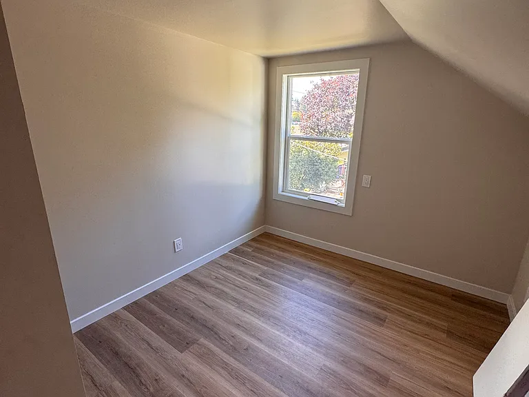 321 W Summa St — Photo 28