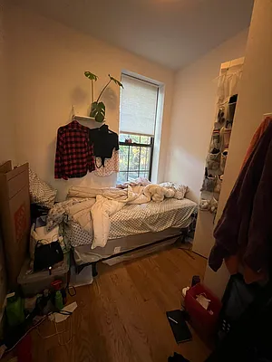 Rented by Delmark Realty LLC | media 17