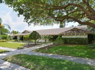 1618 Southbay Dr, Osprey, FL 34229