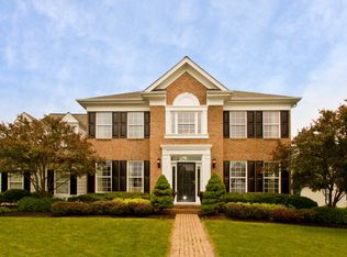 5200 Sugar Run Dr, New Albany, OH 43054