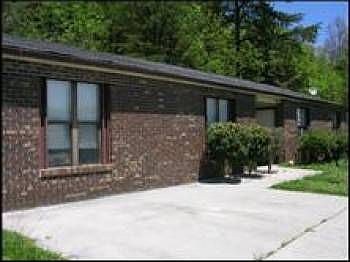 1st image of 2913 Beaverwood Dr