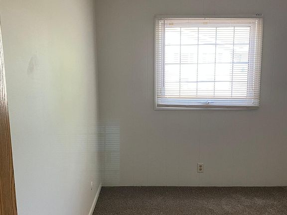 3rd image of 1415 N 46th St #8