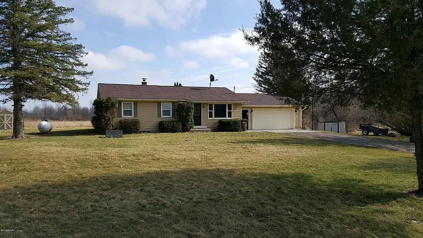 3451 W Bluewater Hwy photo 1