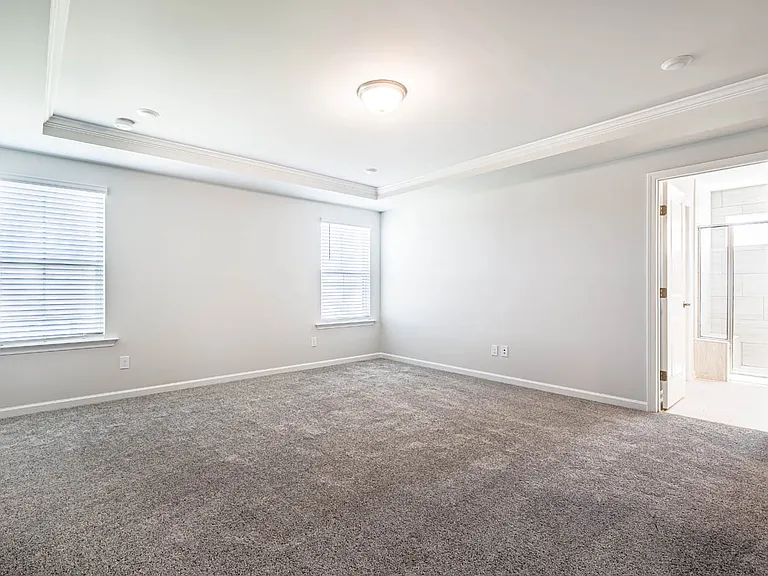 1400 Hollyview Ave — Photo 28