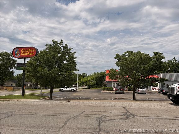 5th image of 4801 S 33rd West Ave