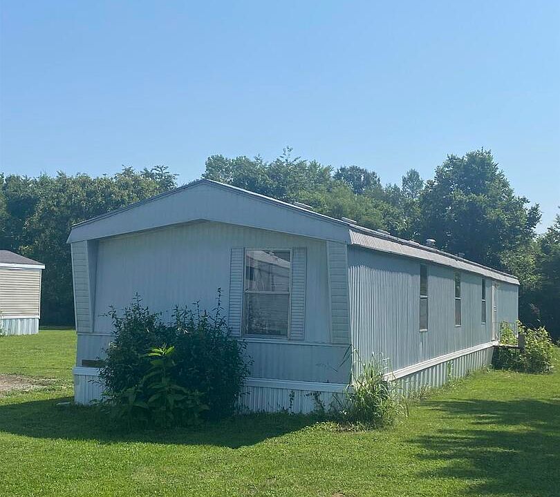 1st image of 106 Cinnamon Ln