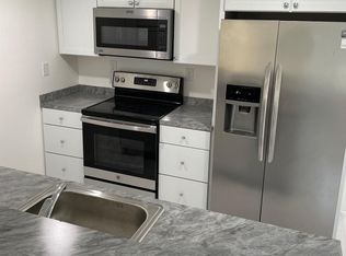 166 Chicopee Row APT 1, Groton, MA 01450