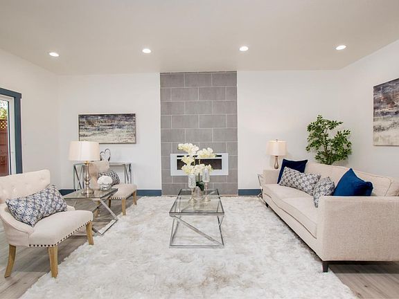 3rd image of 42806 Ravensbourne Park St