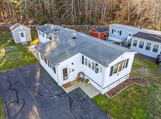 27 Clems Way, Acushnet, MA 02743