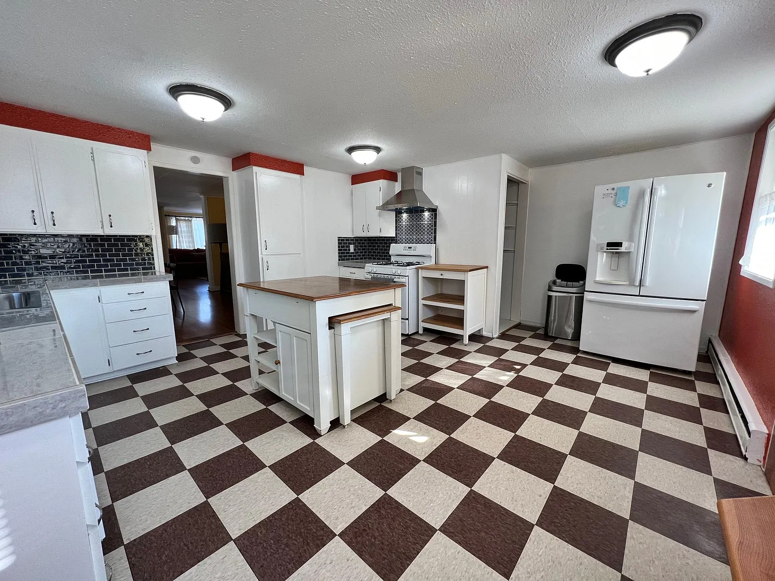 2123 Park St — Photo 3