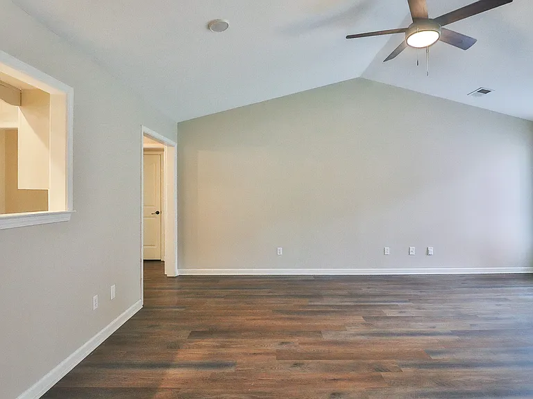 1914 Sandbrook Dr — Photo 14